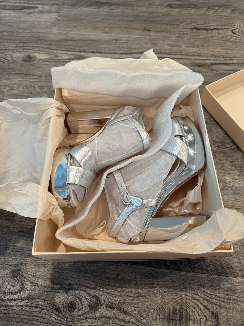 NWT Imagine by Vince Camuto Valora Silver Metallic Platform Block Heel Sandals - Picture 13 of 13